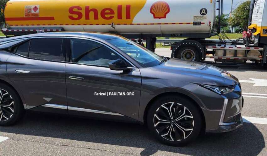 DS4 dikesan sedang diuji di jalan raya di Malaysia 1618511