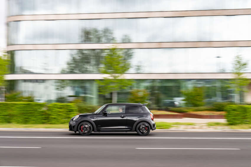 2023 MINI John Cooper Works 1to6 Edition – 231 PS, six-speed manual only; limited to 999 units worldwide 1615510