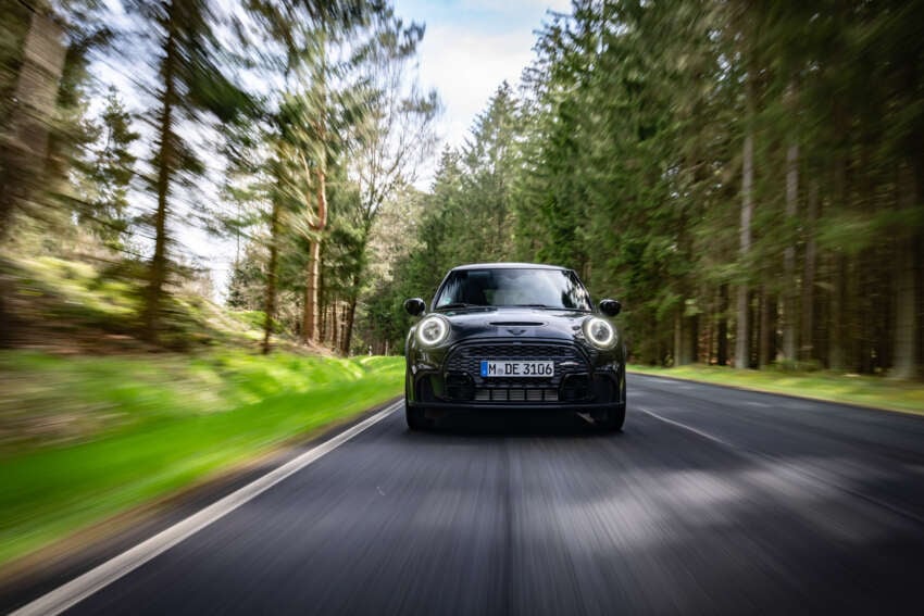 2023 MINI John Cooper Works 1to6 Edition – 231 PS, six-speed manual only; limited to 999 units worldwide 1615494