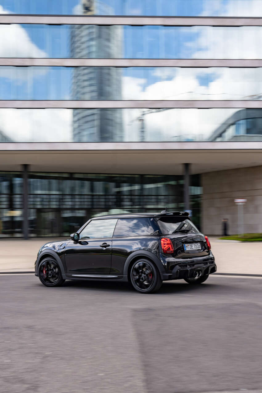 2023 MINI John Cooper Works 1to6 Edition – 231 PS, six-speed manual only; limited to 999 units worldwide 1615514