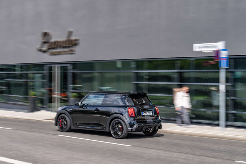 2023 MINI John Cooper Works 1to6 Edition – 231 PS, six-speed manual only; limited to 999 units worldwide 1615517