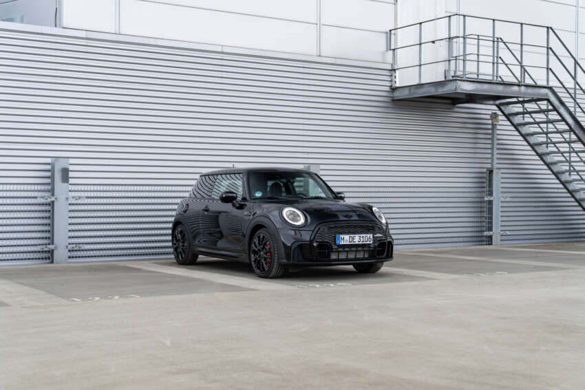 2023 MINI John Cooper Works 1to6 Edition – 231 PS, six-speed manual only; limited to 999 units worldwide 1615521