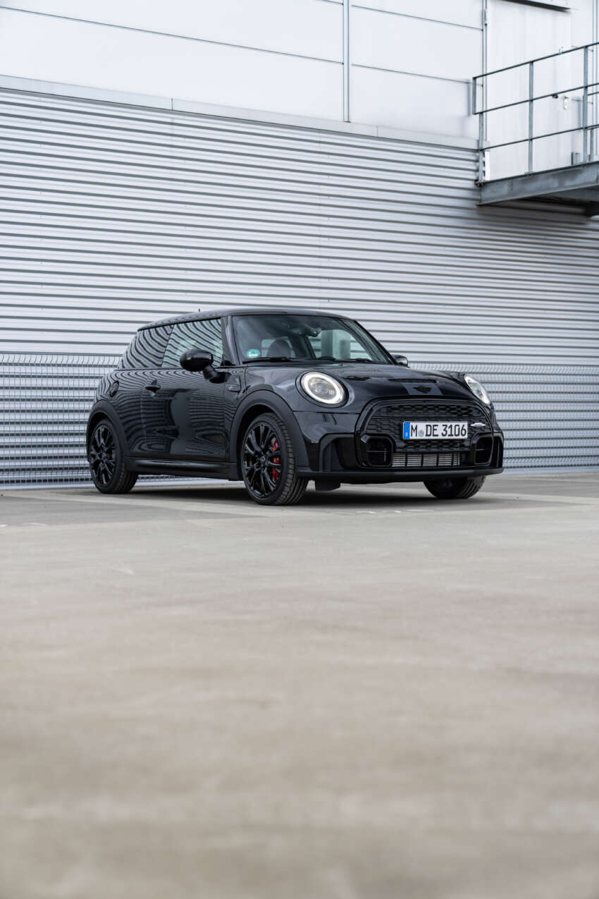 2023 MINI John Cooper Works 1to6 Edition – 231 PS, six-speed manual only; limited to 999 units worldwide 1615523
