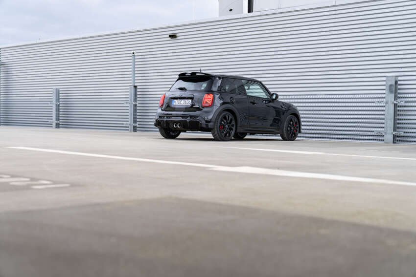 2023 MINI John Cooper Works 1to6 Edition – 231 PS, six-speed manual only; limited to 999 units worldwide 1615533