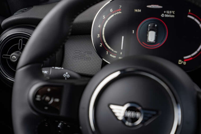 2023 MINI John Cooper Works 1to6 Edition – 231 PS, six-speed manual only; limited to 999 units worldwide 1615558