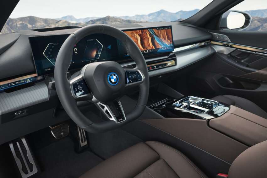 BMW i5 dan BMW 5 Series G60 2024 — M60 xDrive sehingga 601 hp; AirConsole permainan dalaman 1618015