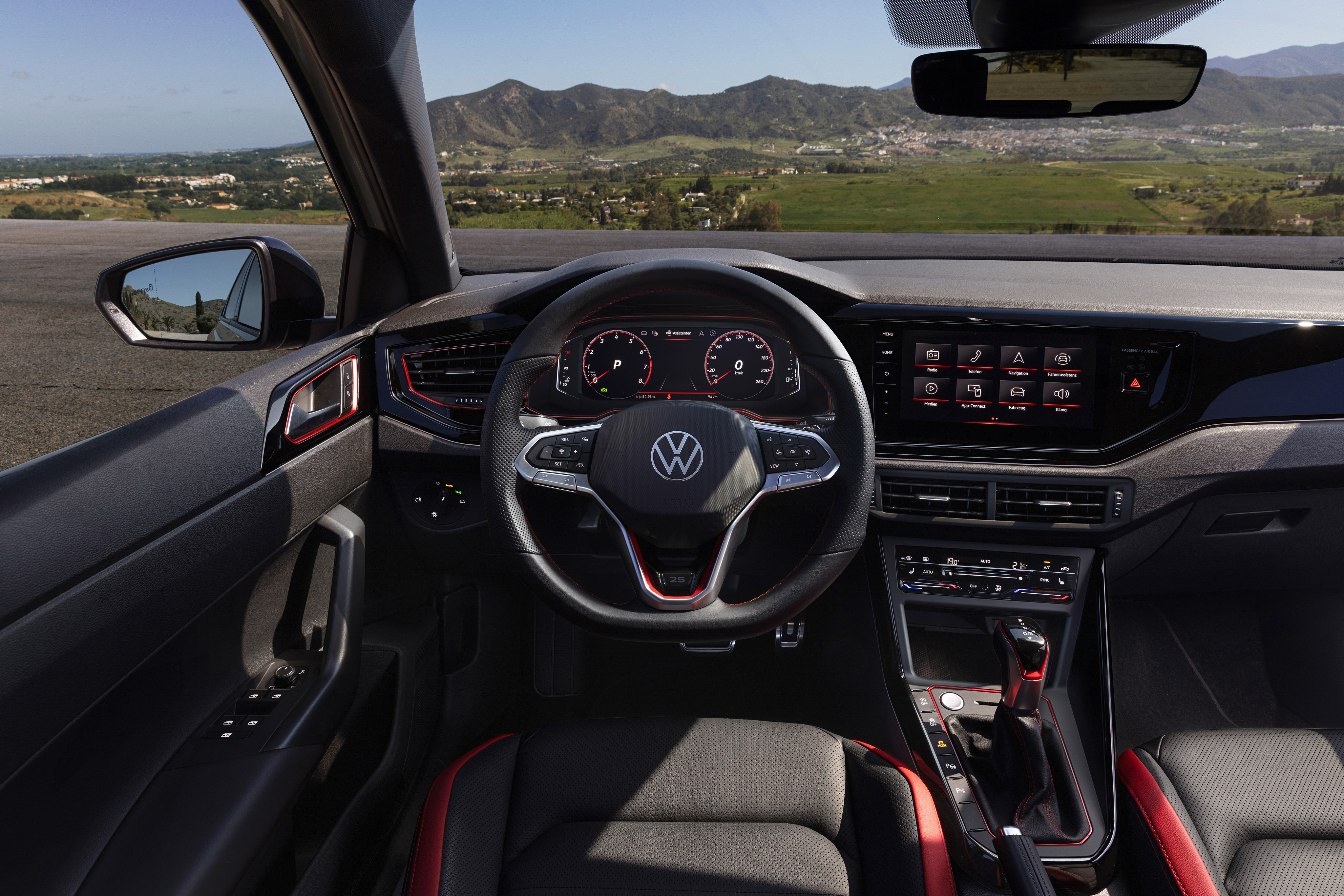 Volkswagen Polo GTI Edition 25 debut-14