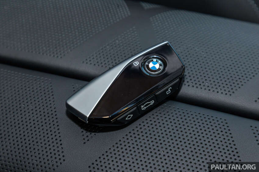 BMW 750e xDrive Pure Excellence 2023 di Malaysia – PHEV CKD; 489 PS, 87 km jarak EV; dari RM613k 1621141
