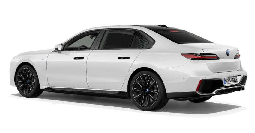 2023 BMW i7 xDrive60 M Sport in Malaysia – 625 km EV range, 544 PS, 31.3-inch theatre screen; fr RM707k 1632201
