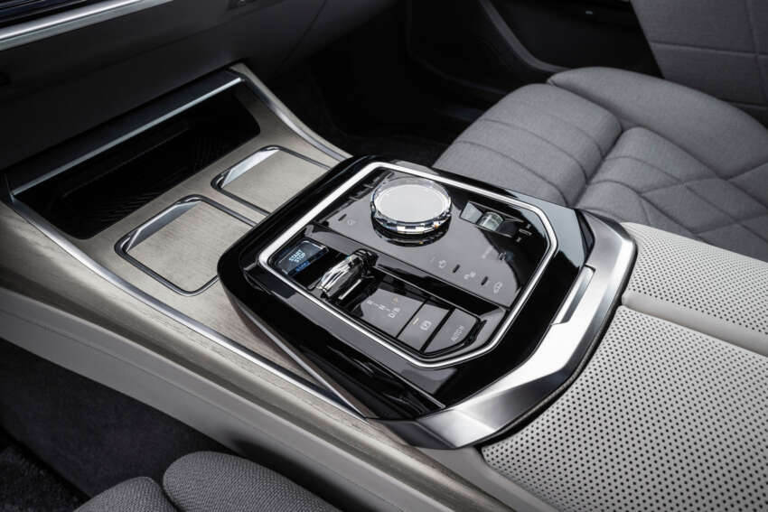 2023 BMW i7 xDrive60 M Sport in Malaysia – 625 km EV range, 544 PS, 31.3-inch theatre screen; fr RM707k 1632179