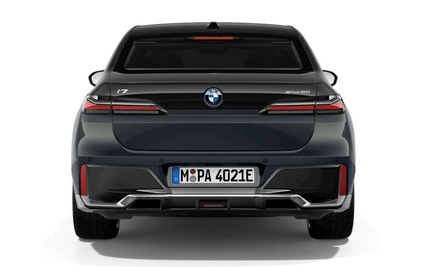 2023 BMW i7 xDrive60 M Sport in Malaysia – 625 km EV range, 544 PS, 31.3-inch theatre screen; fr RM707k 1632271
