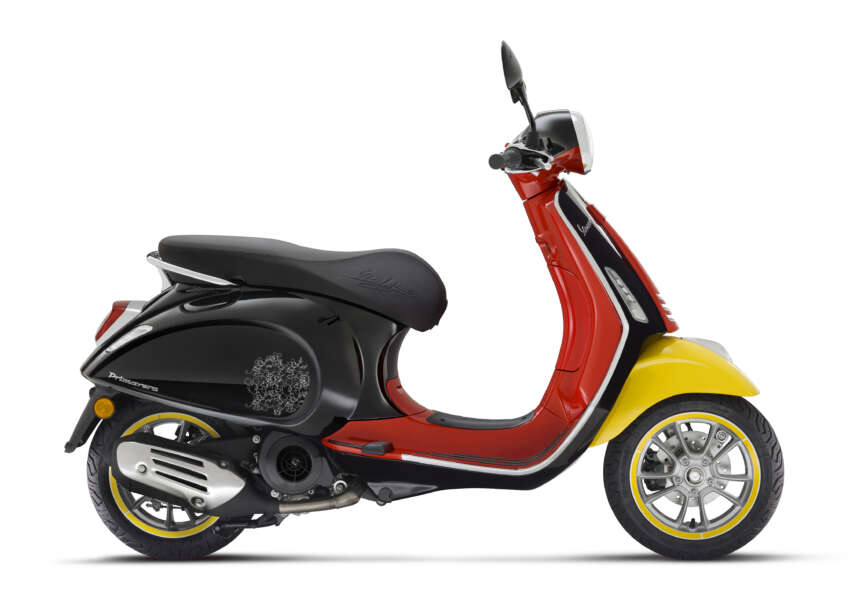 Disney Mickey Mouse Edition by Vespa revealed 1630797