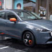 Mazda 2 2023 <em>facelift</em> diperkenal di Thailand — sedan dan hatchback, 1.3L petrol/1.5L diesel, 10 varian