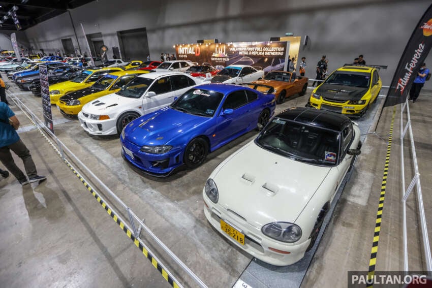 <em>Initial D</em> replica cars on display at Tokyo Auto Salon Kuala Lumpur 2023 – Panda Trueno, RedSuns RX-7s 1624284