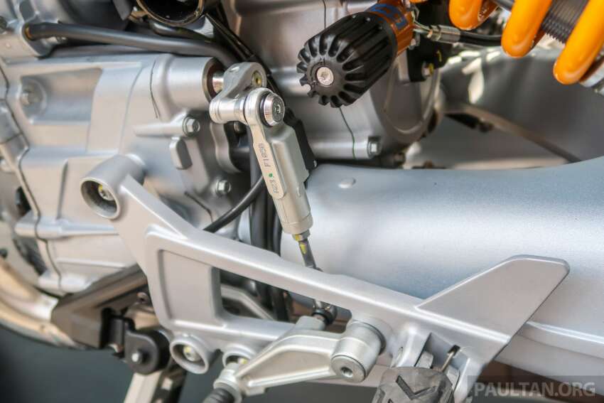 2023 Moto Guzzi V100 Mandello in Malaysia, RM99,900 1631904