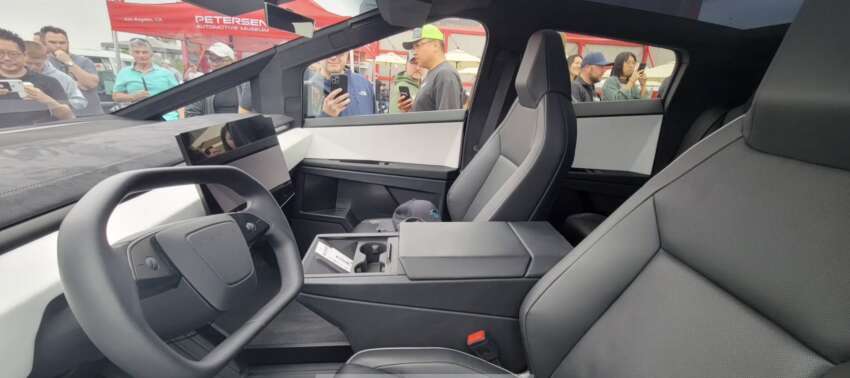 Tesla Cybertruck – bahagian dalam trak pikap elektrik terdedah semasa acara di AS,  produksi tahun ini? 1633423