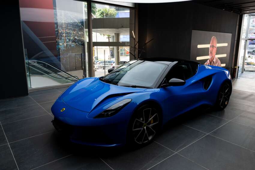 Visit the Lotus Cars Malaysia showroom at Pavilion KL – drop by to check out the sexy Eletre and Emira 1624043
