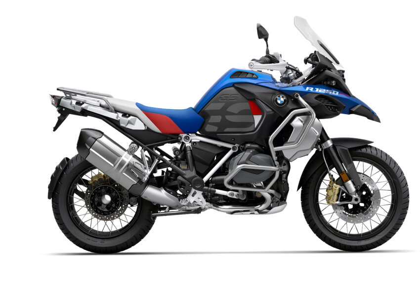 2023 BMW Motorrad R1250GS Adventure  in Racing Blue, R1250RT sports-tourer gets two new colours 1635312