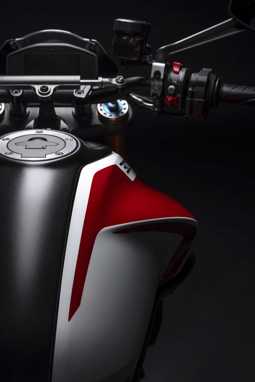 2023 Ducati Monster 30th Anniversary revealed 1648871