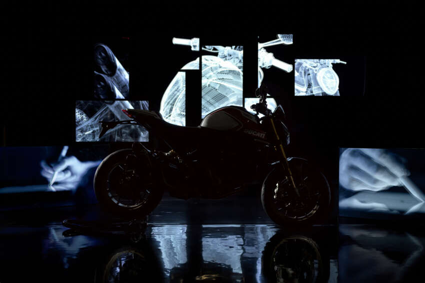 2023 Ducati Monster 30th Anniversary revealed 1648877