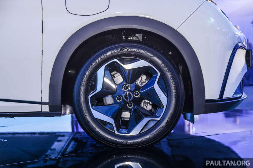 BYD Dolphin 2023 kini di Malaysia – 44.9 kWh atau 60.48 kWh, capai jarak hingga 490 km; dari RM99,900 1647215