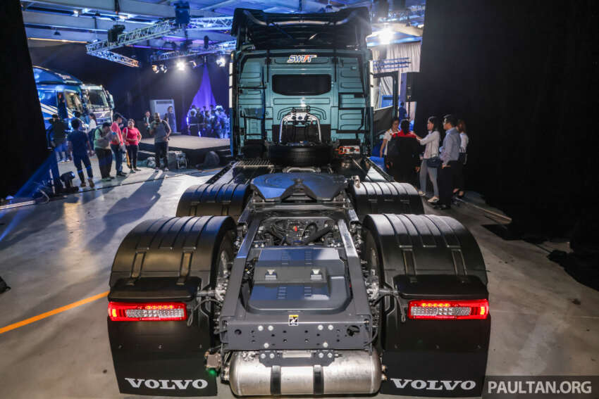 Volvo Trucks Malaysia launches EV heavy duty prime movers  – FH, FM, FMX; 300 km range, est RM2 million 1639165
