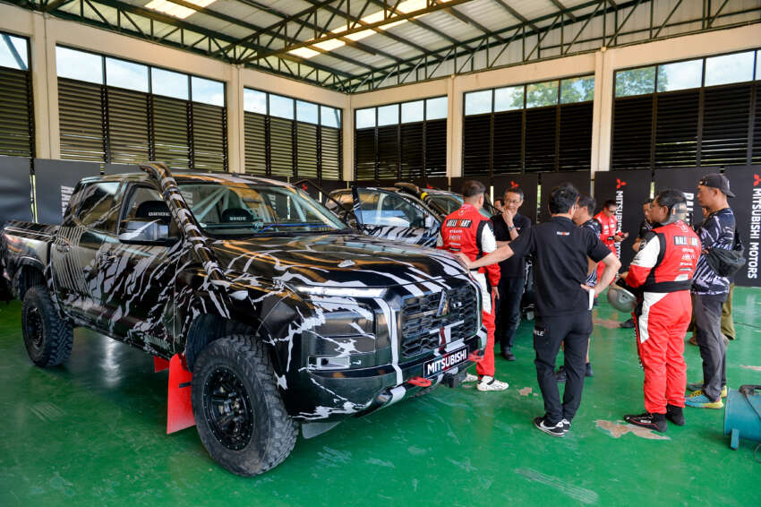 Next-gen Mitsubishi Triton Group T1 for AXCR 2023 – rally racer prepped ahead of production model debut 1635851