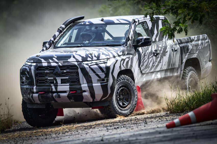 Next-gen Mitsubishi Triton Group T1 for AXCR 2023 – rally racer prepped ahead of production model debut 1635843