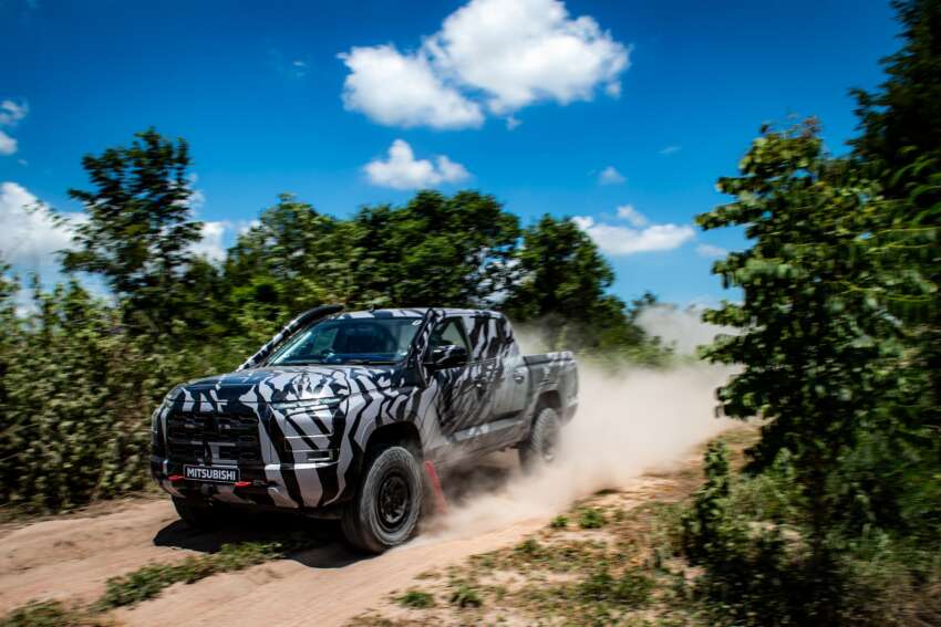 Mitsubishi Triton 2023 Group T1 untuk AXCR 2023 – model produksi belum lancar, versi rali hampir siap! 1635462