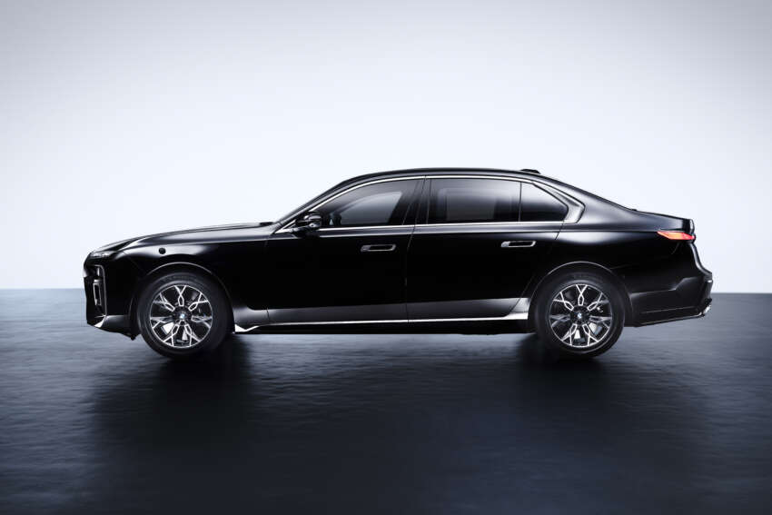BMW G70 i7, 7 Series Protection – with up to VPAM 10 classification; highest for civilian protection vehicles 1653231