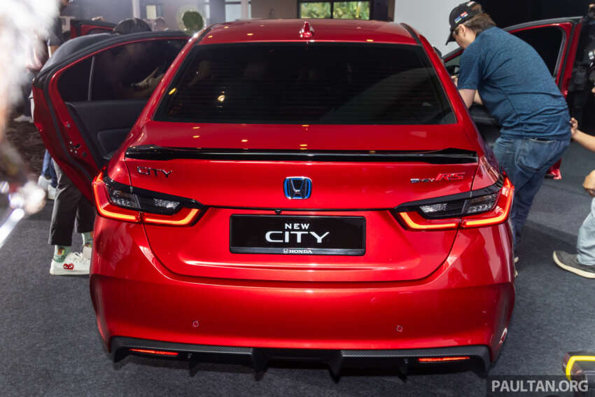 Honda City <em>facelift</em> 2023 dilancar di M’sia — lima varian termasuk hibrid, Honda Connect, dari RM84,900 1653640