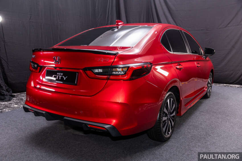Honda City <em>facelift</em> 2023 dilancar di M’sia — lima varian termasuk hibrid, Honda Connect, dari RM84,900 1654313