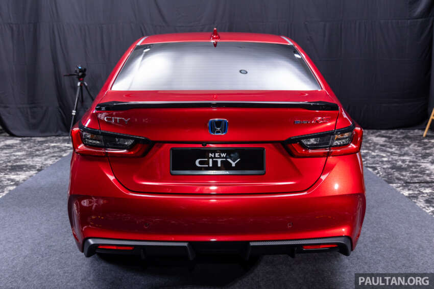 Honda City <em>facelift</em> 2023 dilancar di M’sia — lima varian termasuk hibrid, Honda Connect, dari RM84,900 1654339