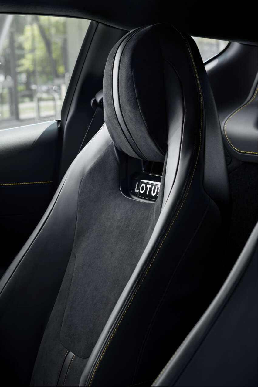Lotus Emira i4 First Edition sudah boleh ditempah di M’sia – enjin Mercedes-AMG 2.0L Turbo, RM998,800! 1658895