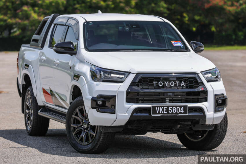 2023 Toyota Hilux GR Sport in Malaysia – sporty pick-up truck with bodykit, monotube dampers; fr RM169k 1658405