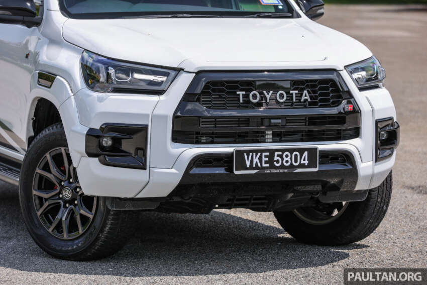 2023 Toyota Hilux GR Sport in Malaysia – sporty pick-up truck with bodykit, monotube dampers; fr RM169k 1658420