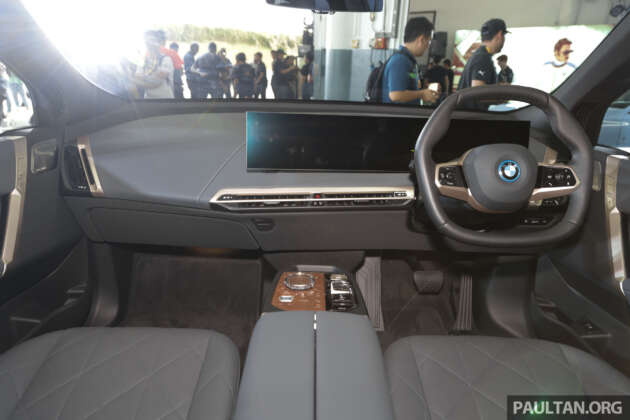 2024 BMW iX updated in Malaysia – xDrive40 dropped; 22 kW AC charging, std air suspension; from RM466k