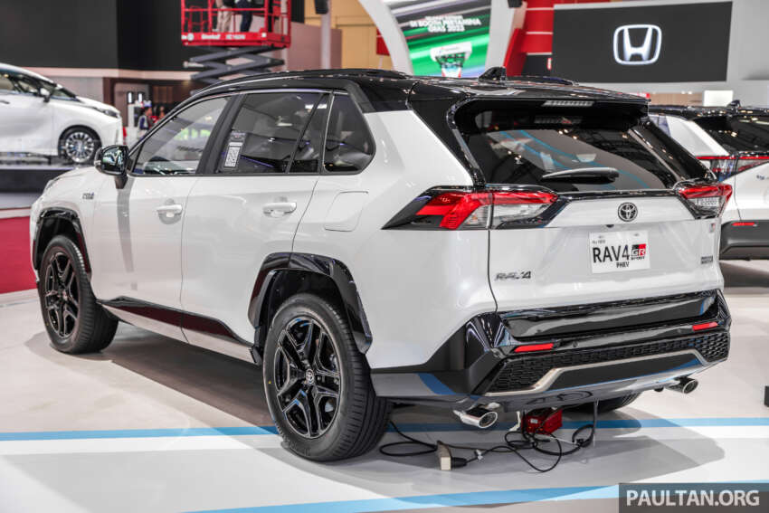 GIIAS 2023: Toyota RAV4 GR Sport PHEV dilancarkan – plug-in hybrid 306 PS; Safety Sense; dari RM346k 1654720
