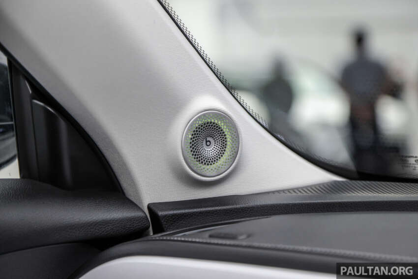 smart #1 EV’s Malaysian spec interior revealed – 13-speaker Beats audio, localised UI with charger location 1650898