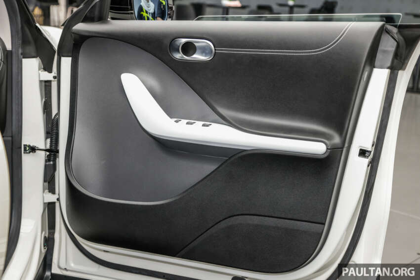 smart #1 EV’s Malaysian spec interior revealed – 13-speaker Beats audio, localised UI with charger location 1650904