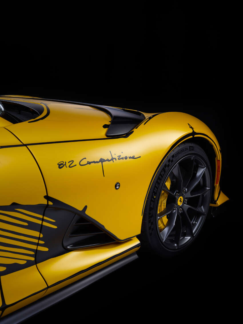 Ferrari 812 Competizione Tailor Made dengan konsep conteng luar dan dalam akan dibuka untuk lelongan 1657918