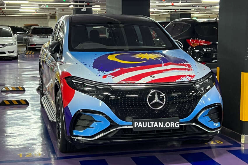Mercedes-Benz EQS SUV spied in Kuala Lumpur – three-row EV in Merdeka livery; local launch soon? 1660788
