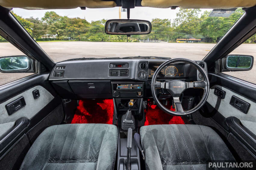 Toyota AE86 Sprinter Trueno GT-Apex Black Limited – 1 dari 400 unit dalam dunia, restorasi macam baru! 1649931
