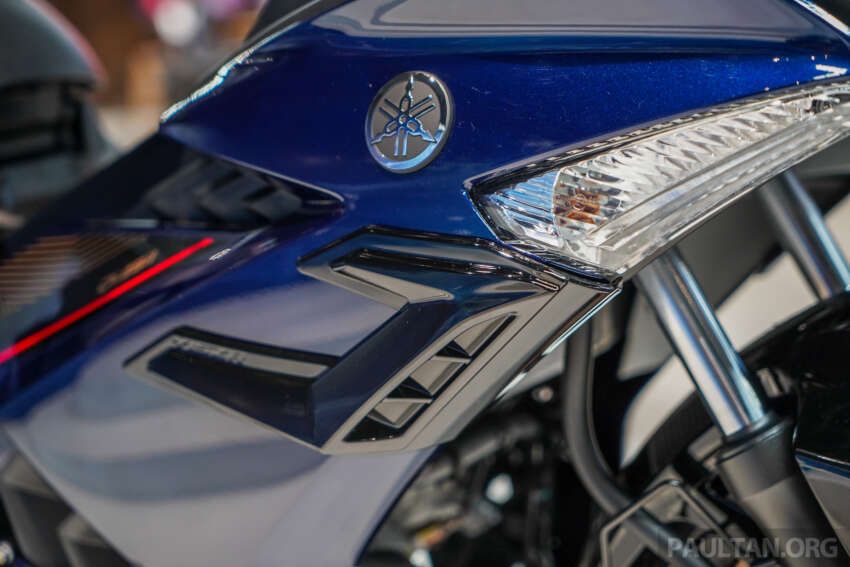 GALERI: Yamaha Y15ZR SE dengan kit aerodinamik – harga RM9,498, penampilan istimewa biru dan emas 1658857