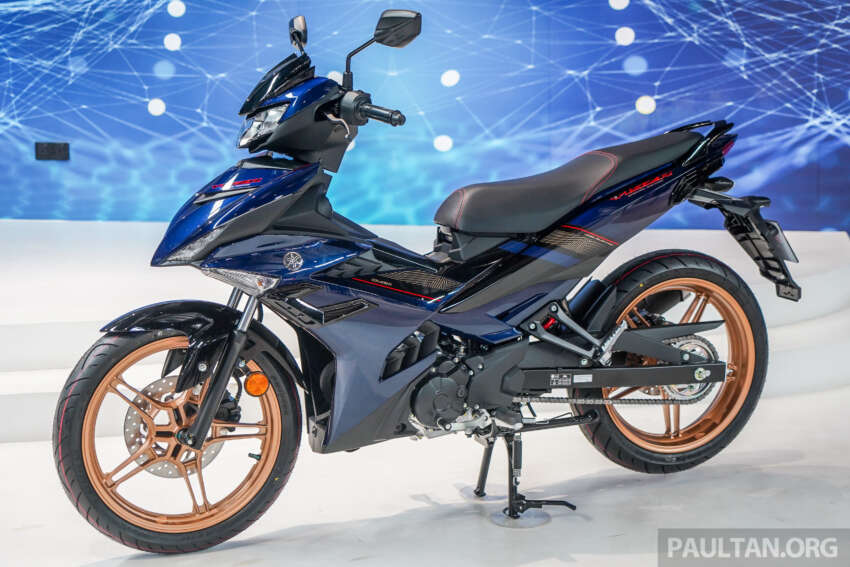 GALERI: Yamaha Y15ZR SE dengan kit aerodinamik – harga RM9,498, penampilan istimewa biru dan emas 1658875