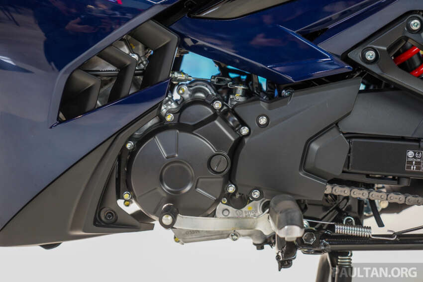 GALERI: Yamaha Y15ZR SE dengan kit aerodinamik – harga RM9,498, penampilan istimewa biru dan emas 1658849