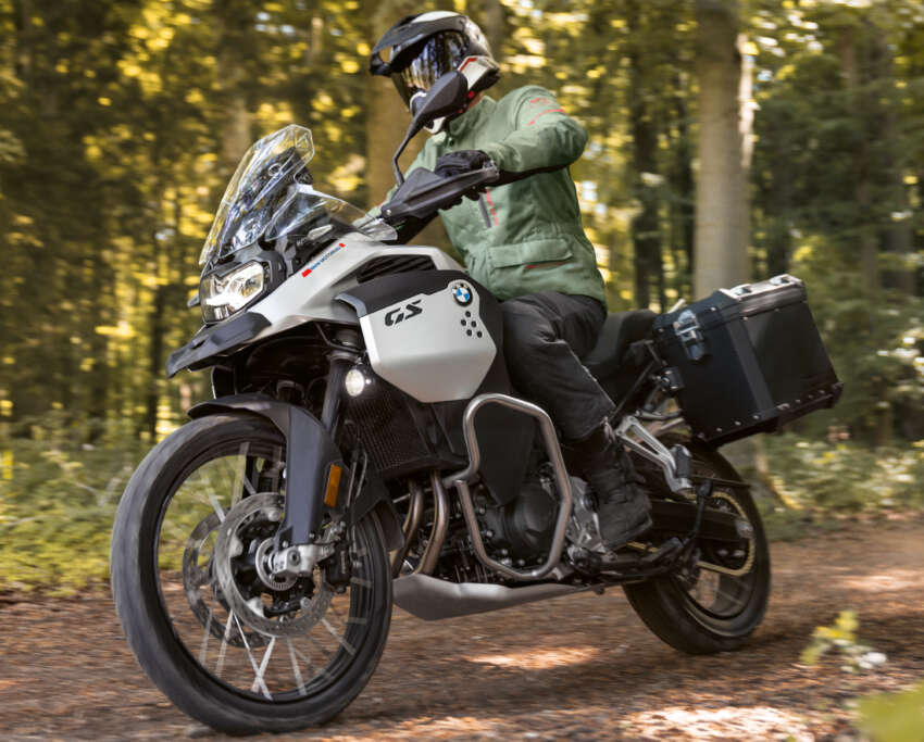 BMW Motorrad introduces 2024 F900 GS, F900 GS Adventure and F800 GS – less weight, more fun 1665889