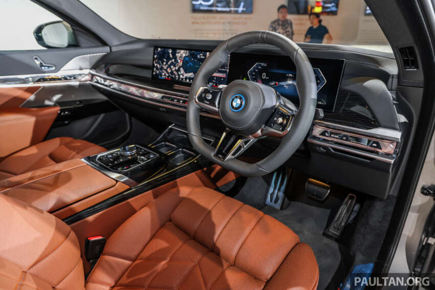 BMW i7 xDrive60 M Sport 2023 di M’sia — 625 km jarak EV, dari RM707k; 158 unit terjual setakat 31 Ogos 1668816