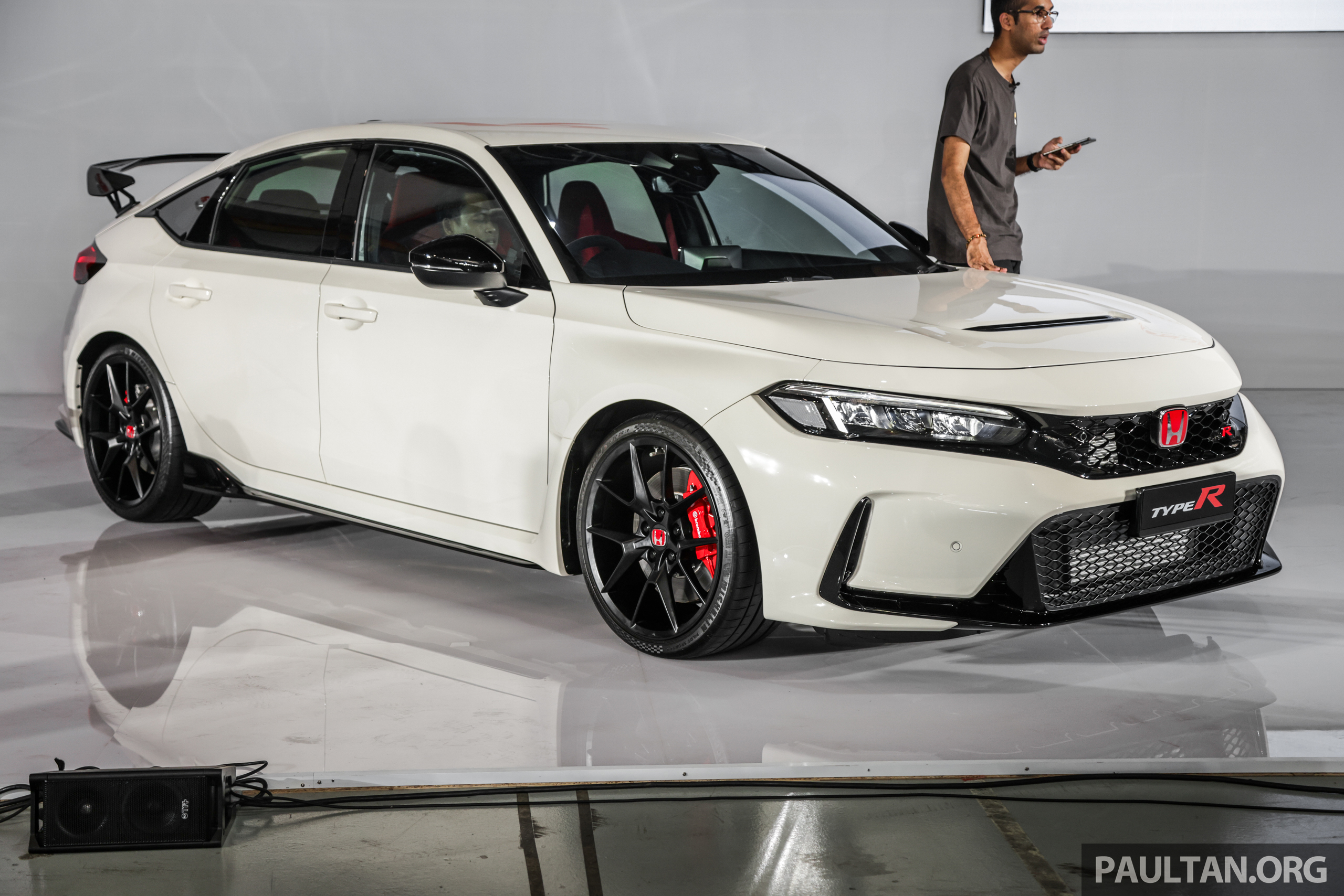 2023 Honda Civic Type R FL5 launched in Malaysia - 2.0T, 319 PS, 420 Nm,  6MT, Sensing/Connect, RM400k 