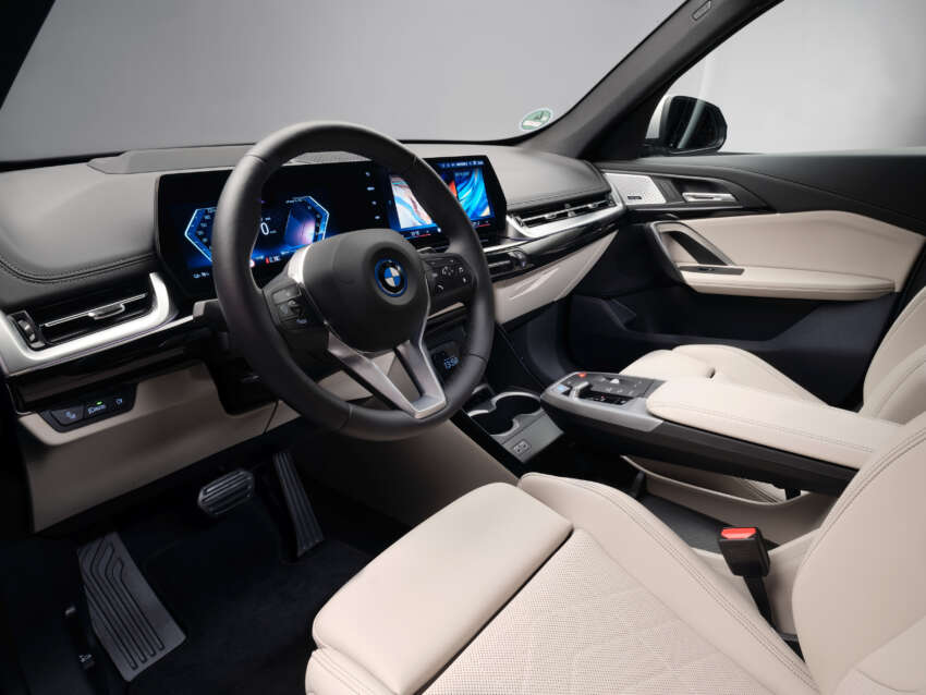 2024 BMW iX1 eDrive20 – new entry-level variant; single-motor FWD with 204 PS; up to 475 km EV range 1664037